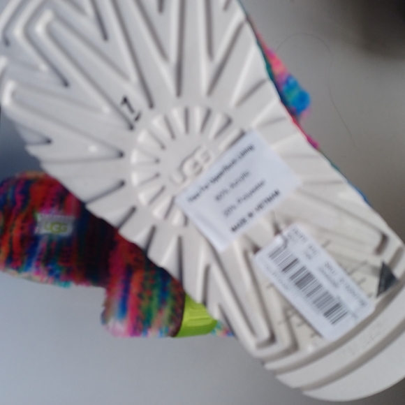 UGG Fluffita Pixelate Platform Slippers | Size 7 | NWT | Multicolor | Faux Shear - Picture 8 of 11